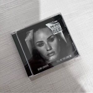 Demi Lovato Tell Me You Love Me